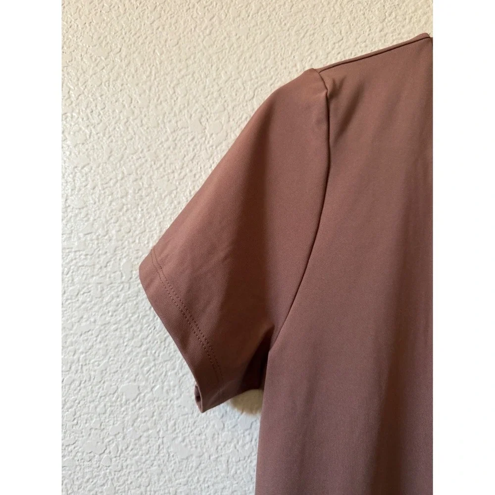 Stretch The Rules Womens Crop Top Mauve Ruched Back Cutout Short Sleeve Size M